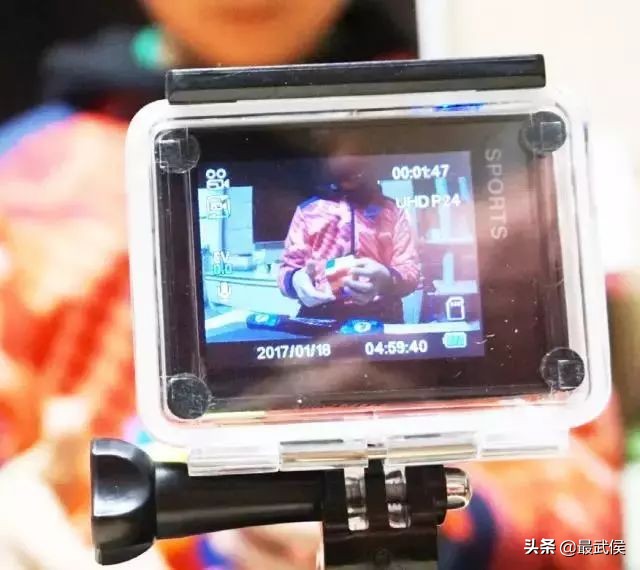 0.89秒复原魔方！12岁武侯娃亮相央视，挑战魔方速拧职业高手