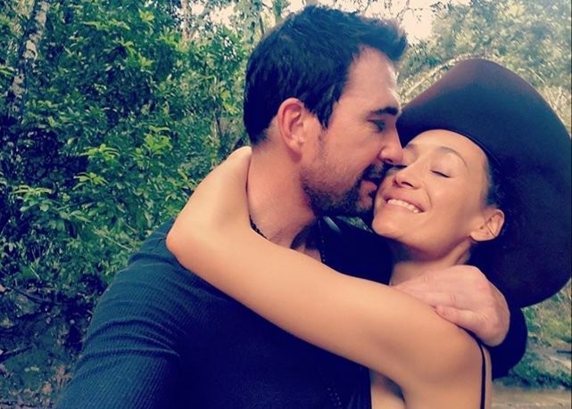 李美琪长相混血方脸,李美琪年轻写真照