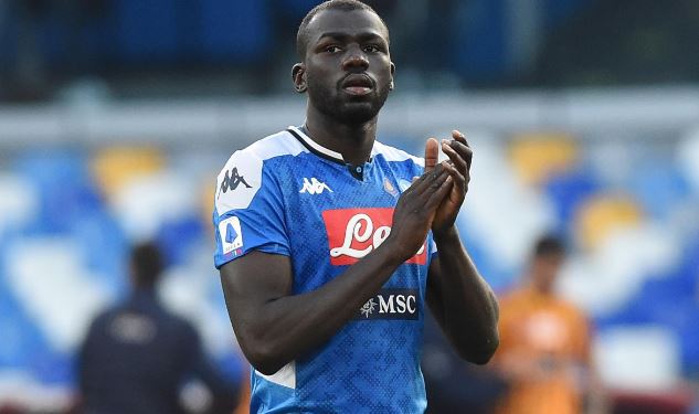 为平衡球队财政,曼联准备清洗9名球员套现