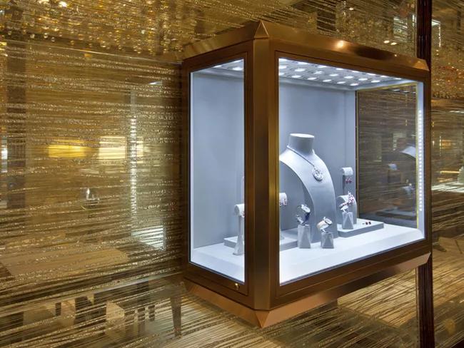 开珠宝店筹备,珠宝店如何挑选翡翠首饰