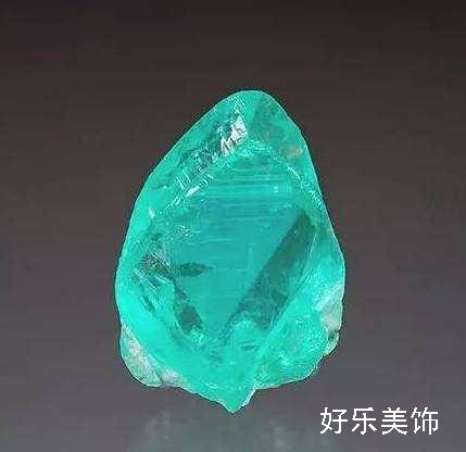 宝石之国动漫磷叶石的模样,宝石之国钻石图片动漫