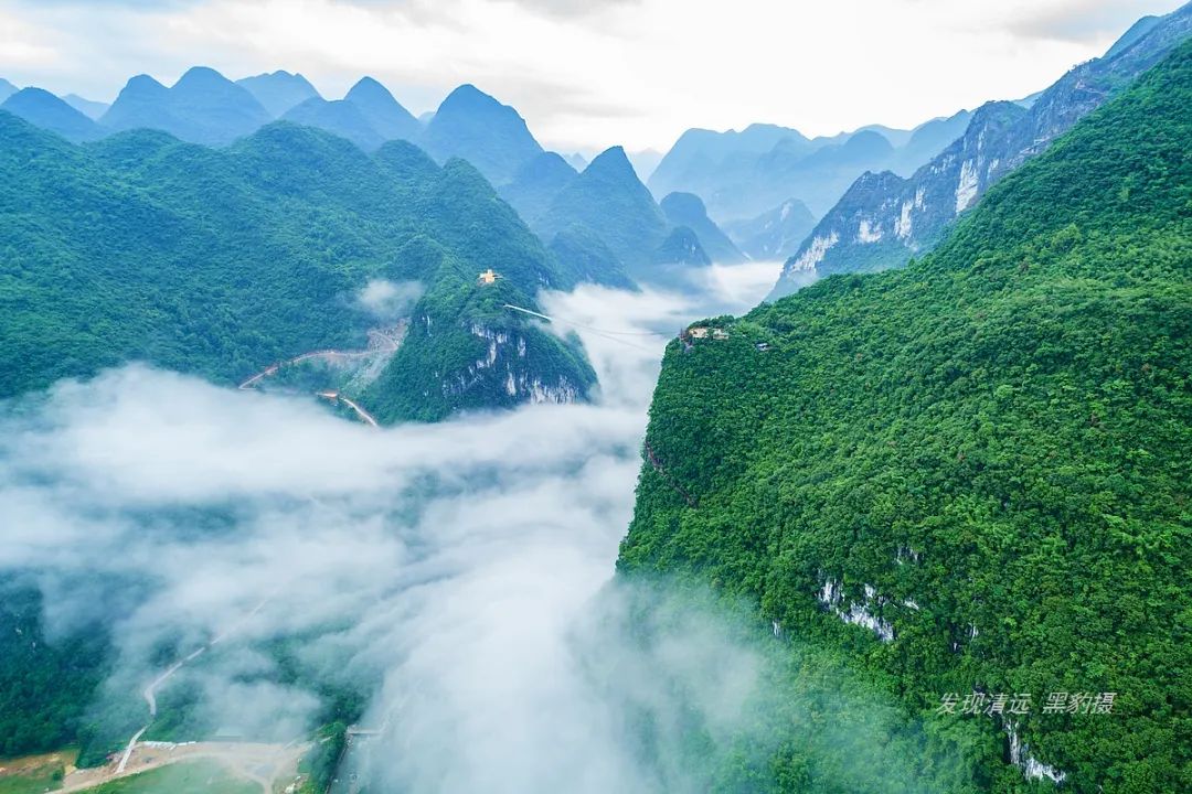 徒步穿越秦岭无人区,徒步穿越喀斯特森林