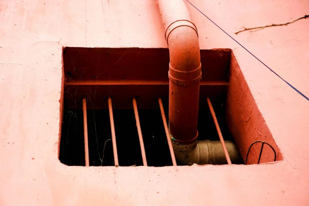 津门网金熙男：彩色小镇