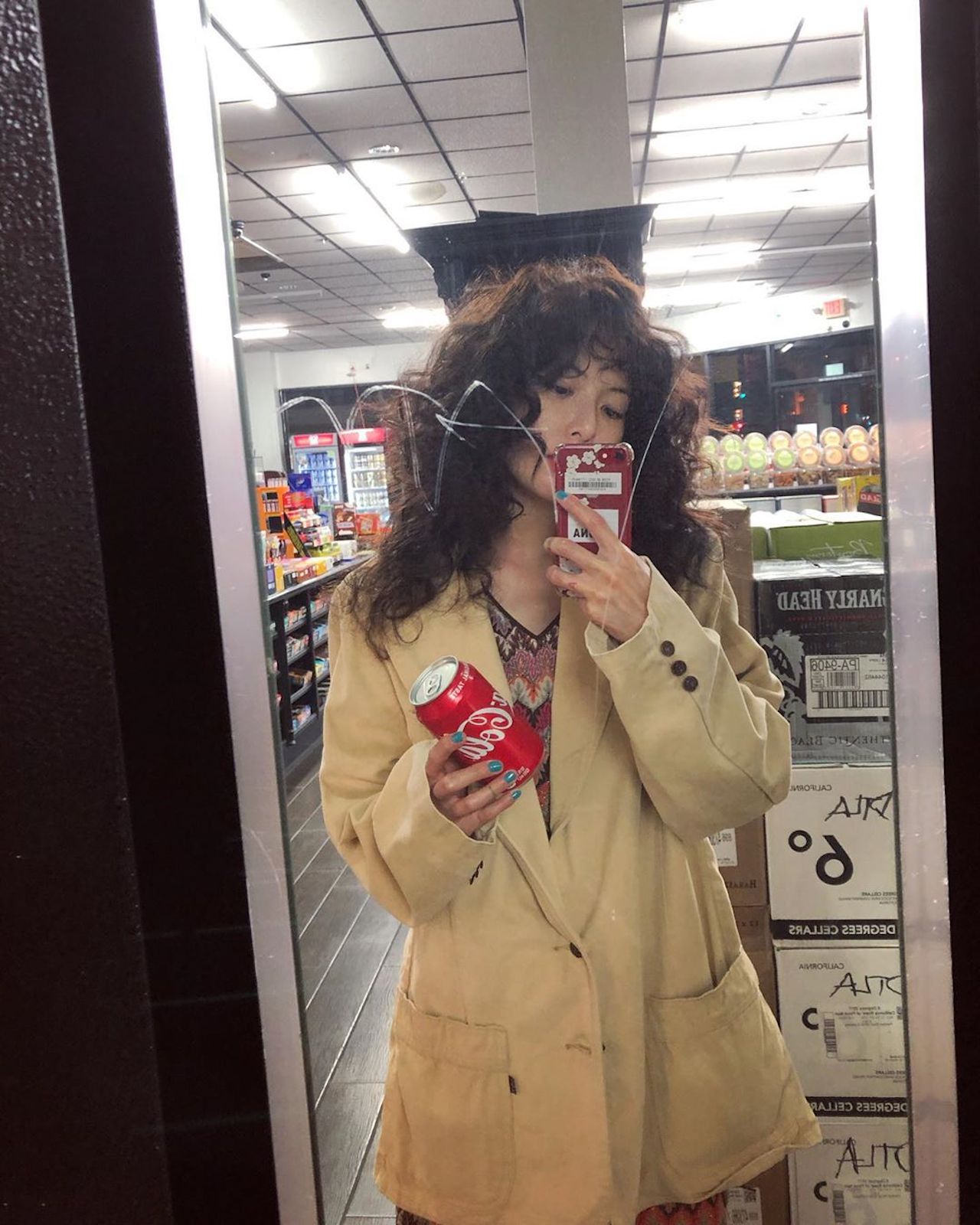 教你一招让头发又蓬松又好看,如何让自己的头发蓬松显脸小