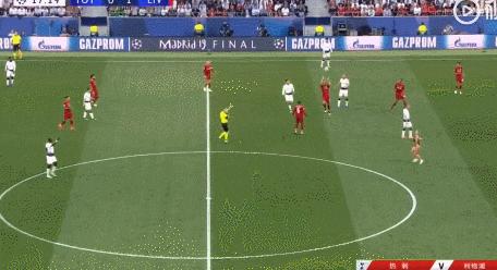 欧冠裸奔一幕重现板球赛场！不是一家人不进一家门，为炒作真够拼