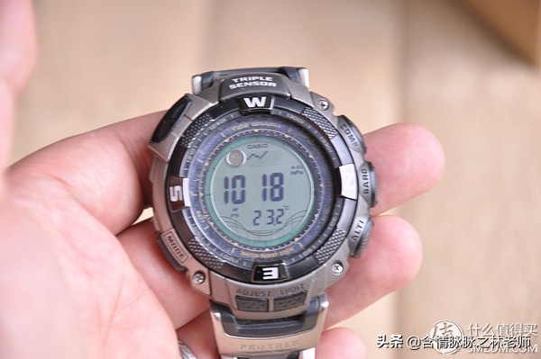 卡西欧复古小银表佩戴方法,卡西欧登山表上手效果