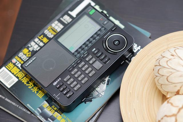 德生收音机对比评测,德劲收音机和德生收音机对比