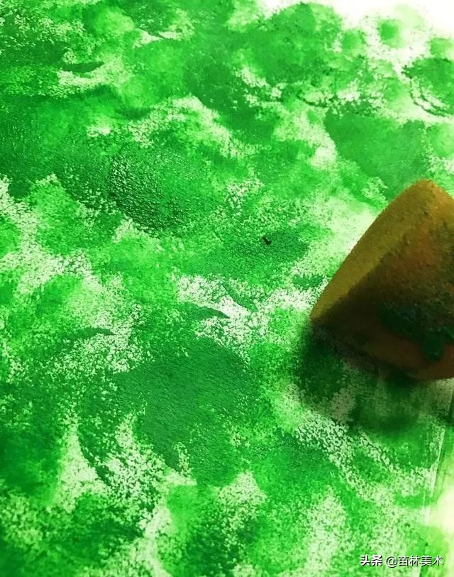 「创意水粉教案」公园里的一抹绿