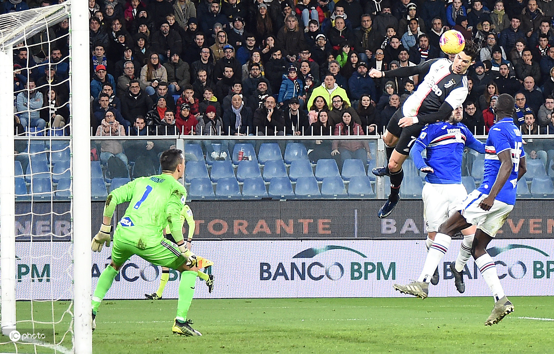 c罗迎39周岁生日快乐,37岁的c罗也抵不过岁月的流逝