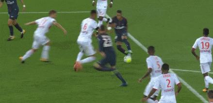 内马尔的那些骚操作,内马尔不是更强吗