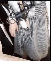 女主播整容后开播被水友骂哭！直播间公开整容原因都怪土豪？