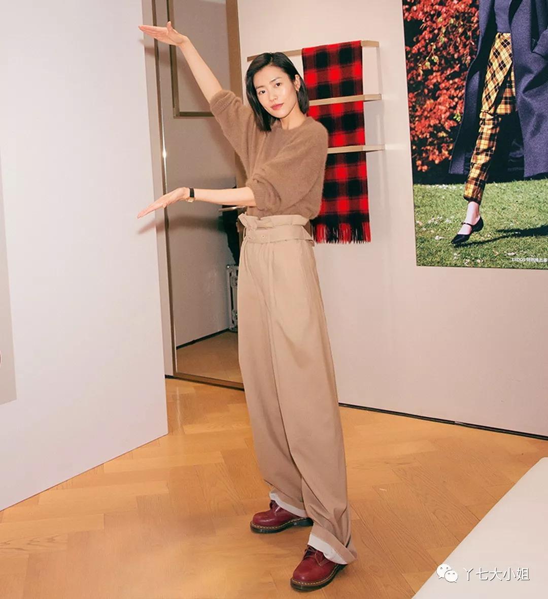 秋冬一定要穿出时髦贵气感,今年秋冬最时髦的颜色搭配