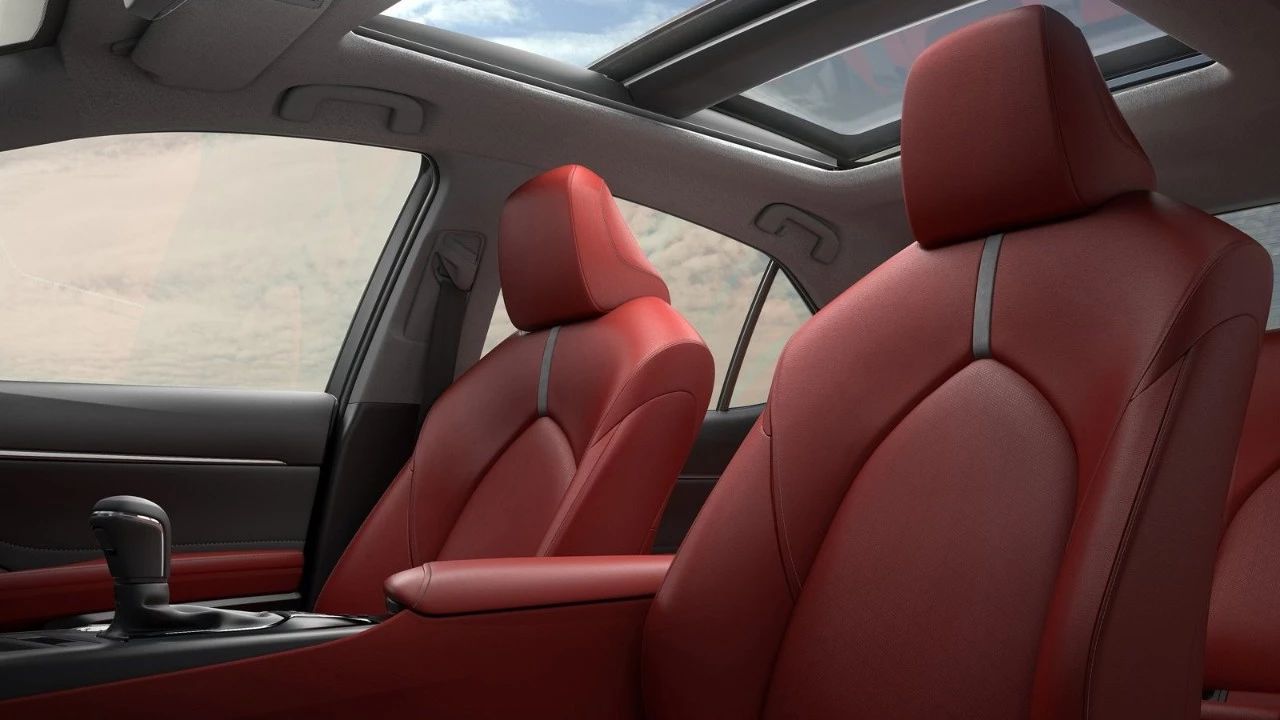 开了10年的丰田混动值得买吗,丰田混动保值还是纯燃油保值