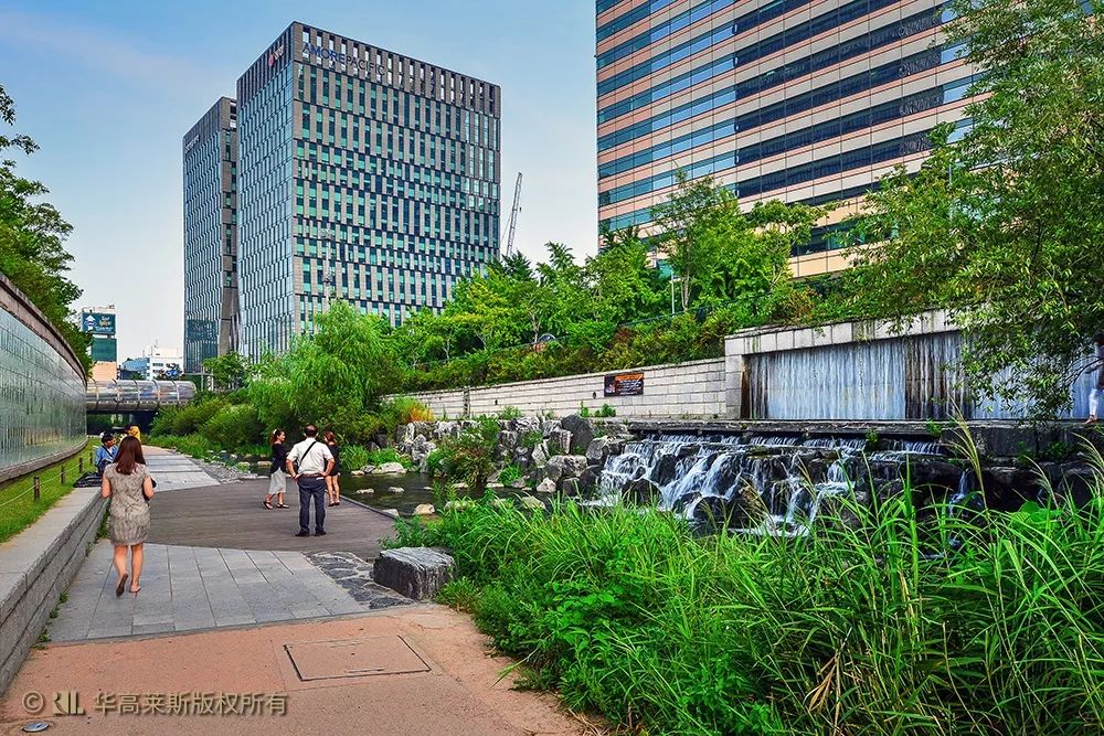 〖丈量城市〗大拆小建的「生态经济学」：清溪川
