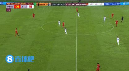 国足对沙特防守阵型,国足应警惕对手的边路进攻战术