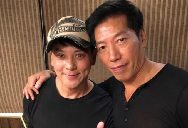 以前与现在乌鸦哥张耀扬,乌鸦哥张耀扬为什么突然头发白了