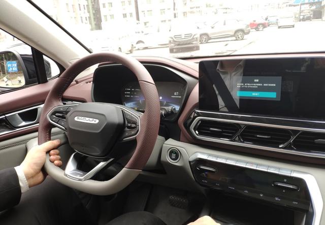 宝骏rs-5顶配,新款宝骏rs-5中配多少钱