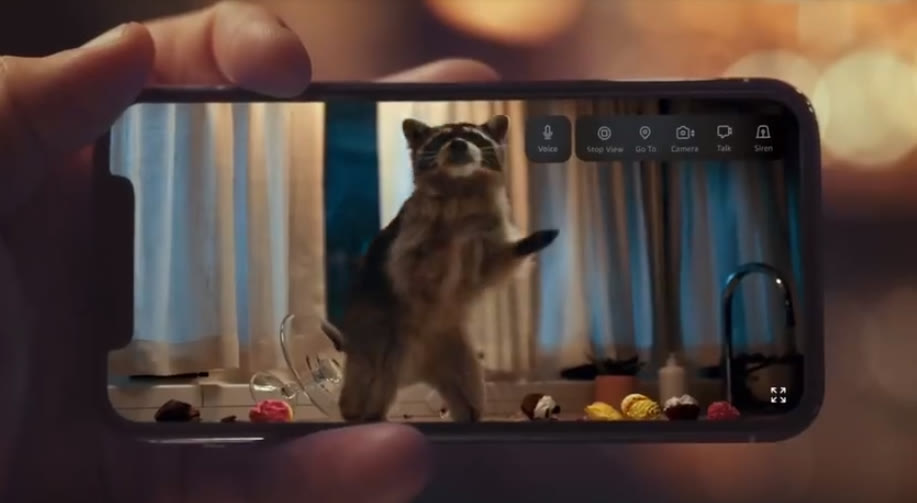 美国科幻家用智能机器人,科幻未来居家机器人