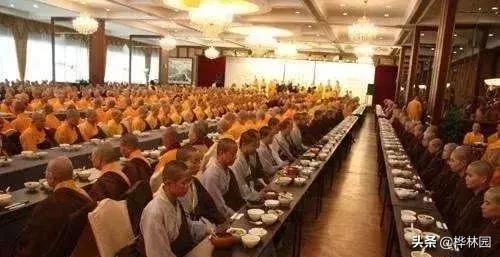 居士意思就是在家修行吗,居士需要奉行什么戒律