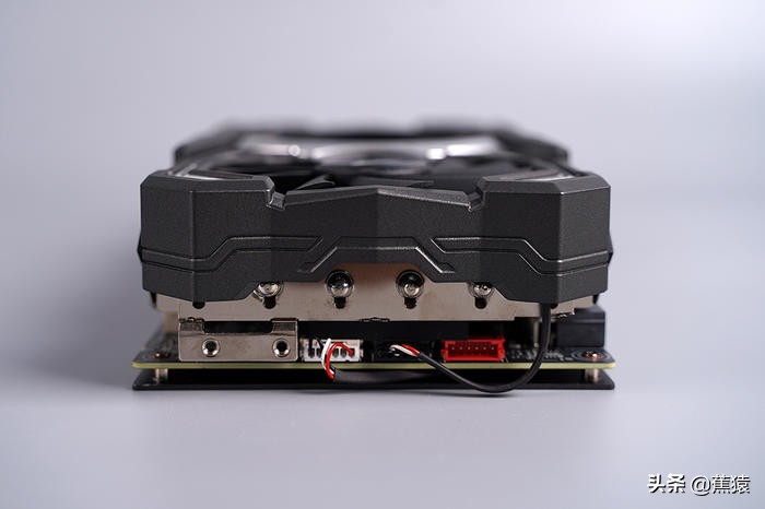 几何未来机箱m2,几何未来机箱4090