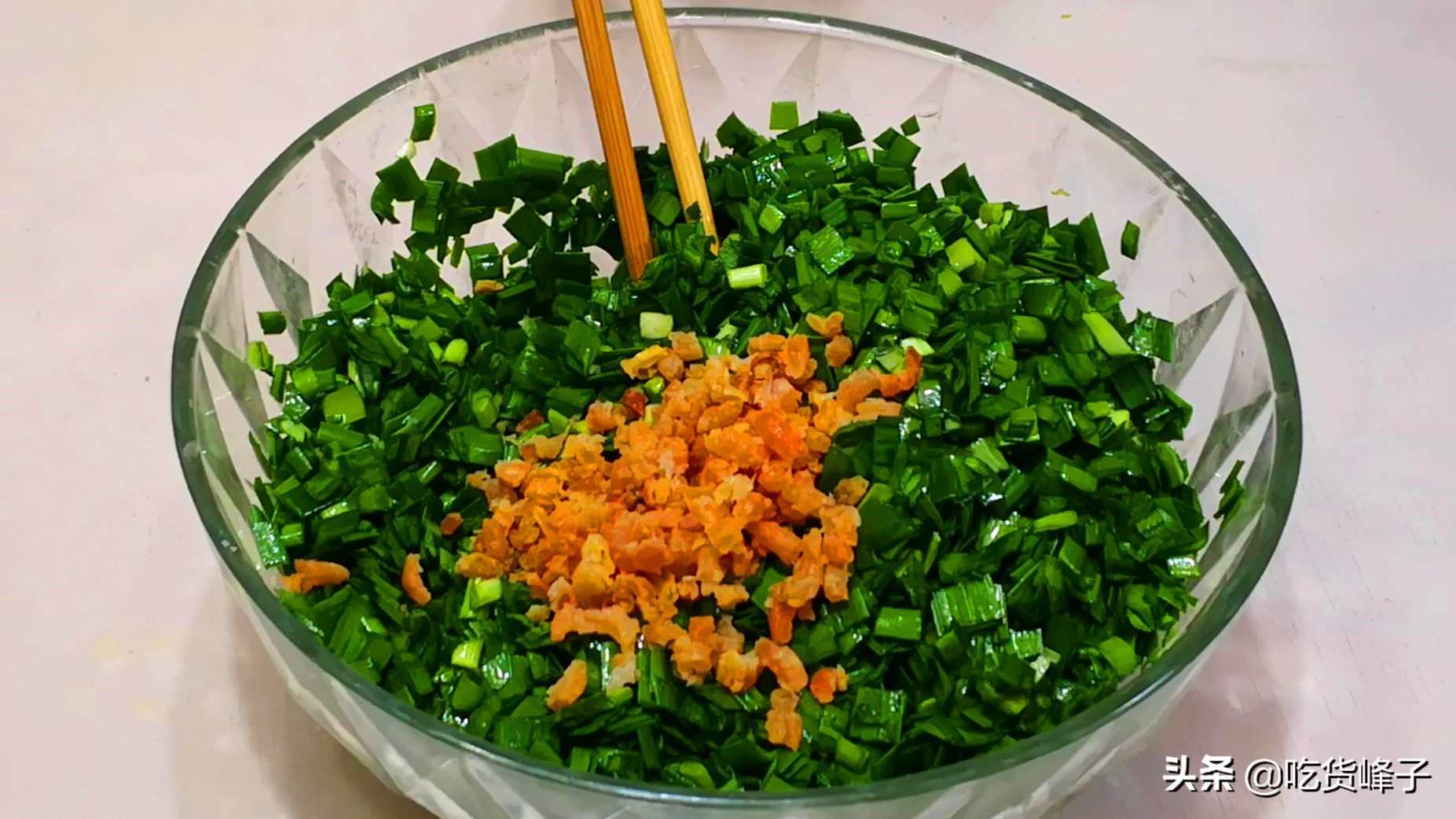 韭菜猪肉饺子馅调法不放鸡精味精,包韭菜饺子放什么调料好吃