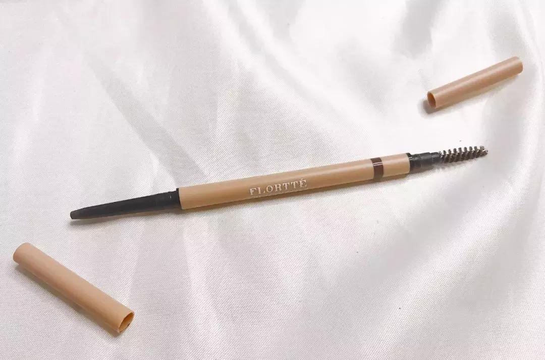 适合新手的一款网红眉笔,最流行的眉笔画出来特好看