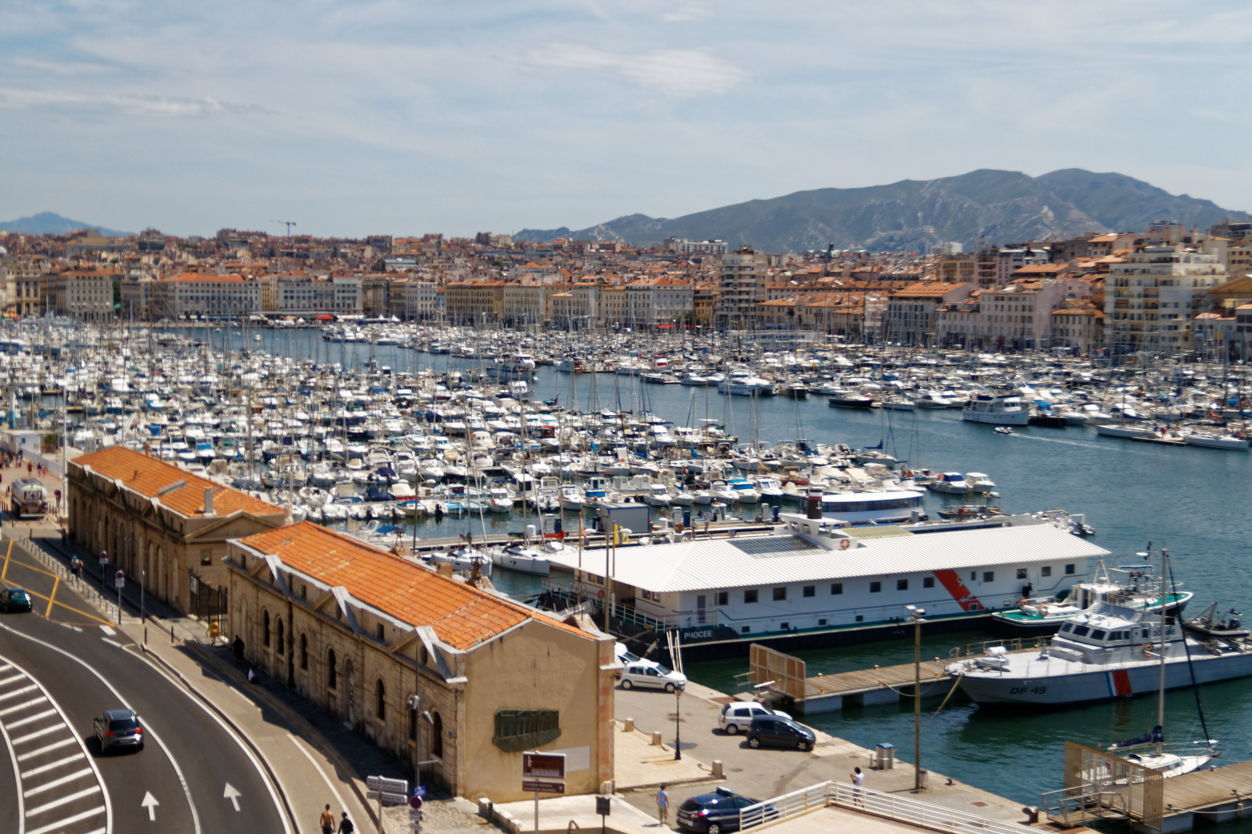 一座以偷窃闻名的城市，却被法国写进*歌国**，它到底有什么魅力？