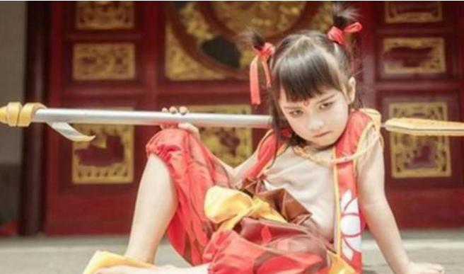 7岁哪吒cosplay图片,小朋友cos哪吒魔童降世