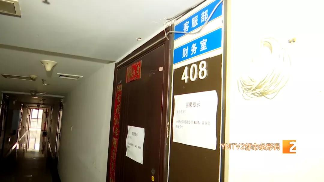 约200辆车泡了一整天,路上淤泥堆积难以通行,西市区为何淹积水那么严重?