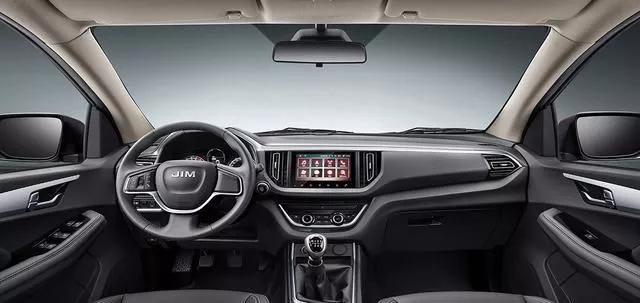 2.5T柴油发动机+分时四驱，五十铃新款瑞迈S，“小货车”变精致了