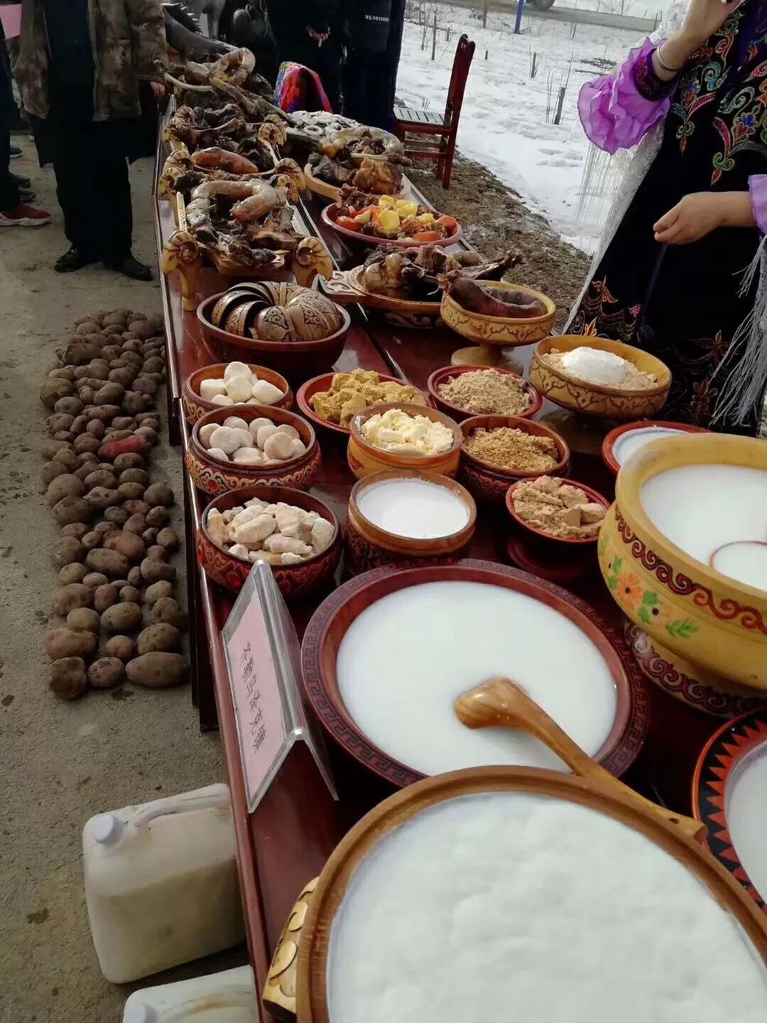 特克斯旅游景区有哪些,特克斯光影嘉年华