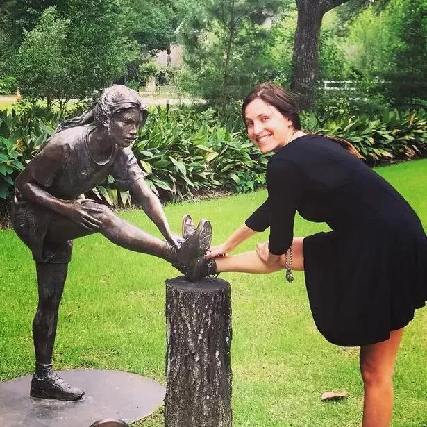 女子因工作压力大,女子因工作压力太大