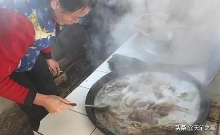 南方与北方杀猪菜,东北杀猪菜一般人吃得来吗