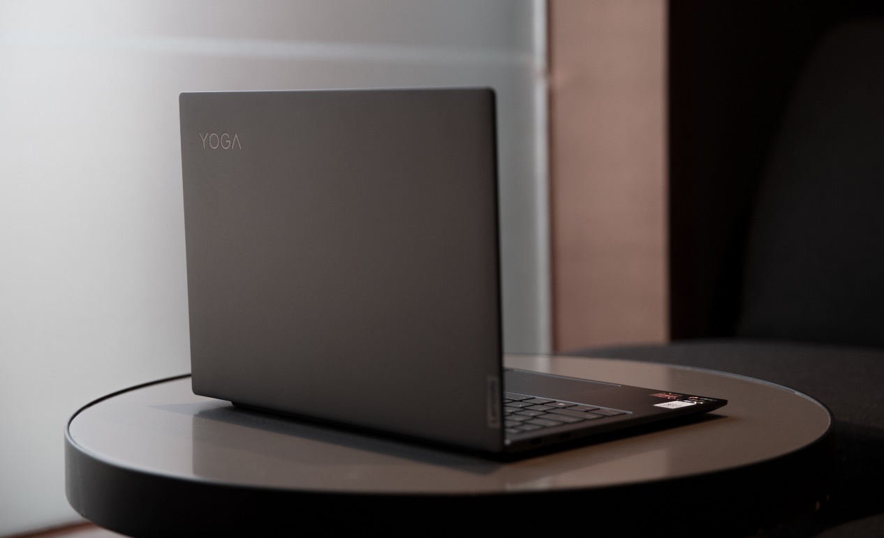 评测|经典超极本，现以锐龙呈现——Yoga13锐龙版