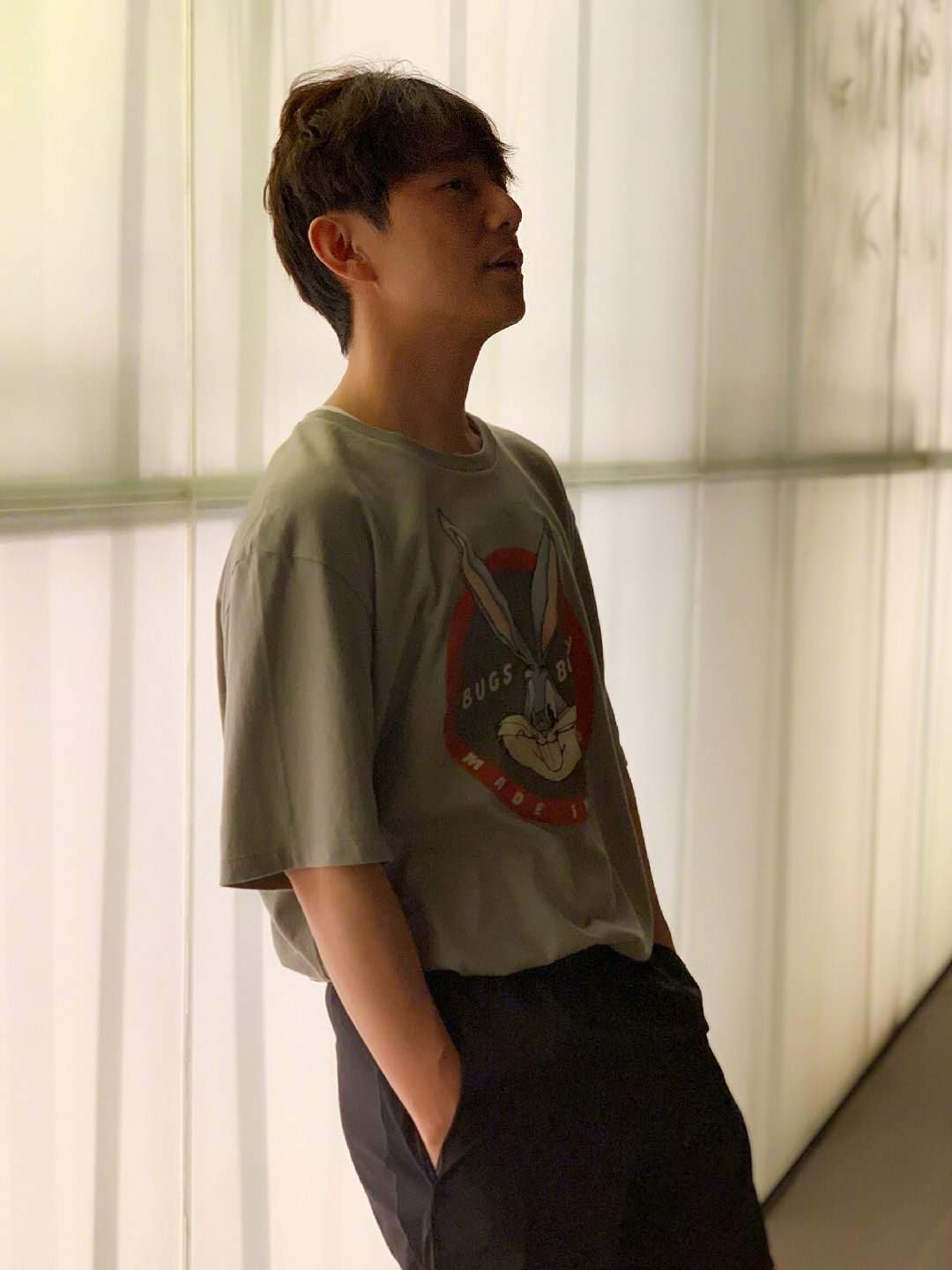 男人三十岁之后不想穿太潮的短袖,男人穿什么牌子短袖有档次