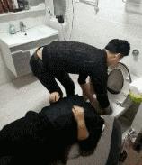 搞笑gif一看就是聪明人,搞笑gif趣图果然是亲生的笑死我了