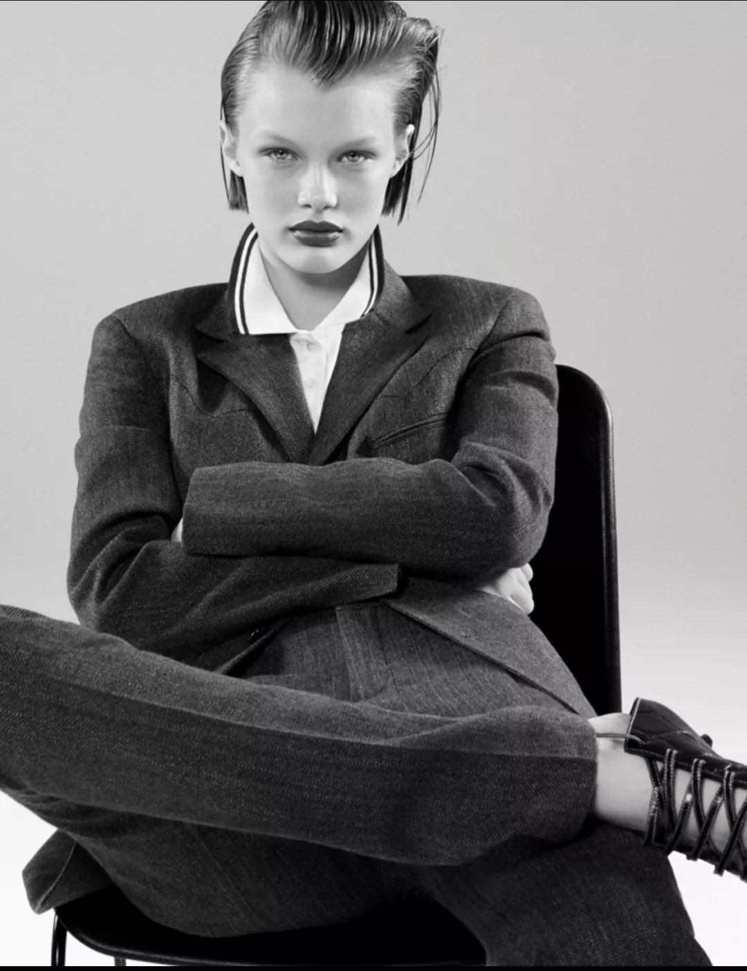 怎样选择一身合适自己的西装,女性如何选择适合自己的西装