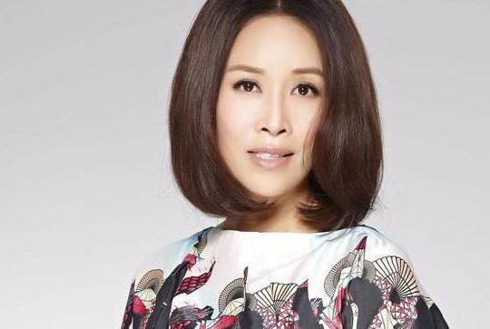 那英前任高峰分手原因,足球运动员高峰和那英