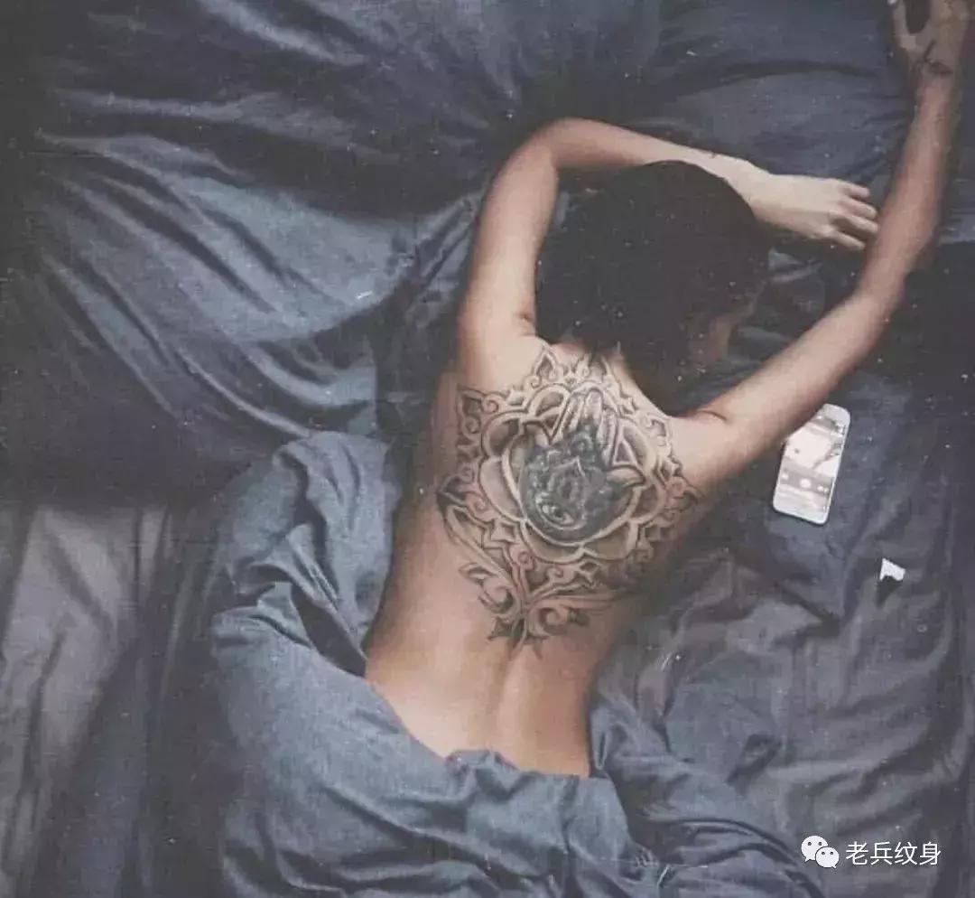 去纹身店点痣靠谱吗,去纹身店纹身有图就行吗