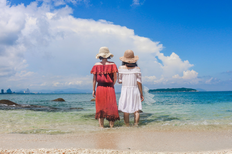 三亚一日游必买的婚纱 (三亚婚纱旅拍攻略)