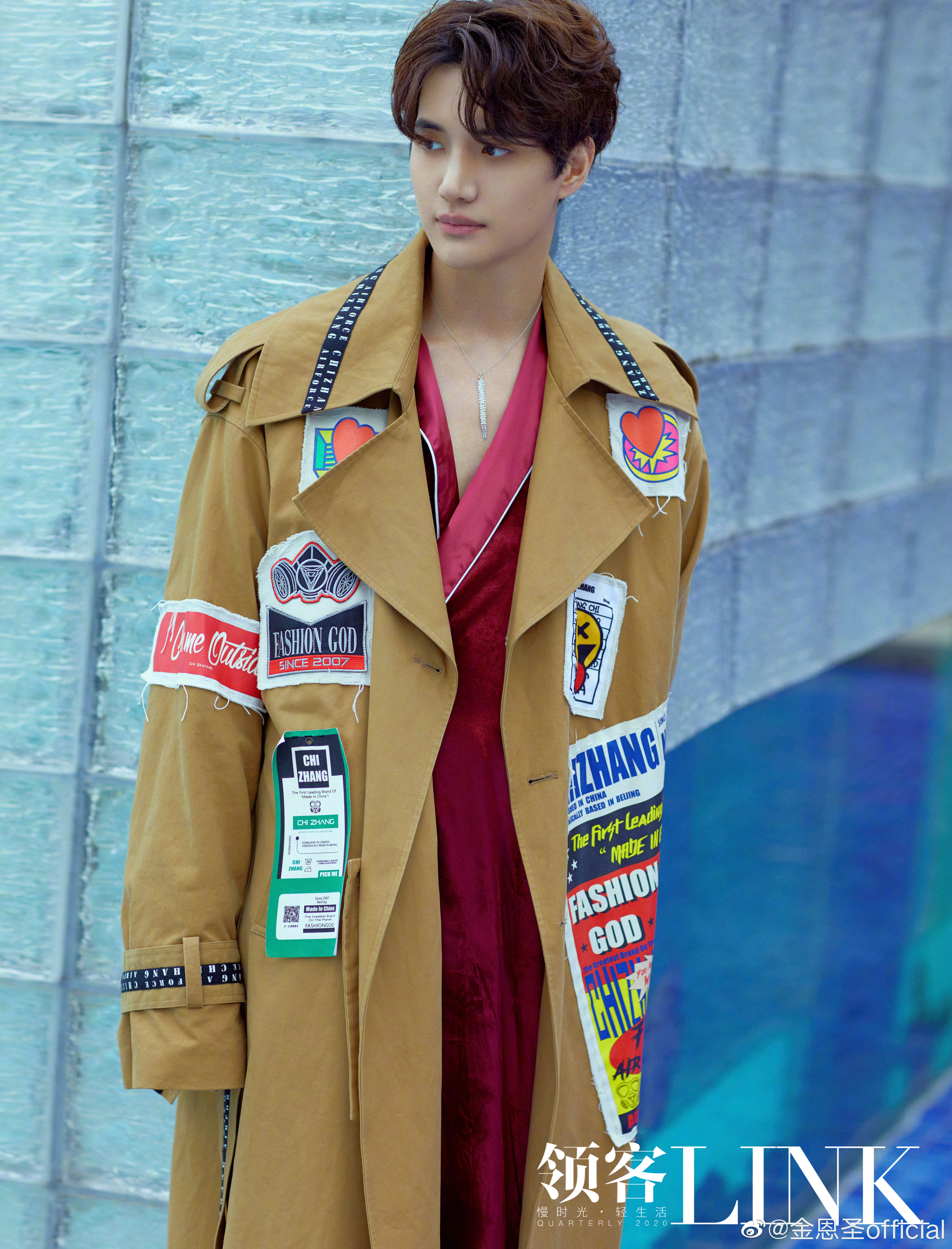 天天向上小五下跪告别完整版,天天向上小五告别原因