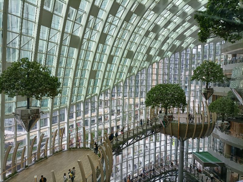 光环购物公园与新加坡樟宜机场,重庆观光购物公园