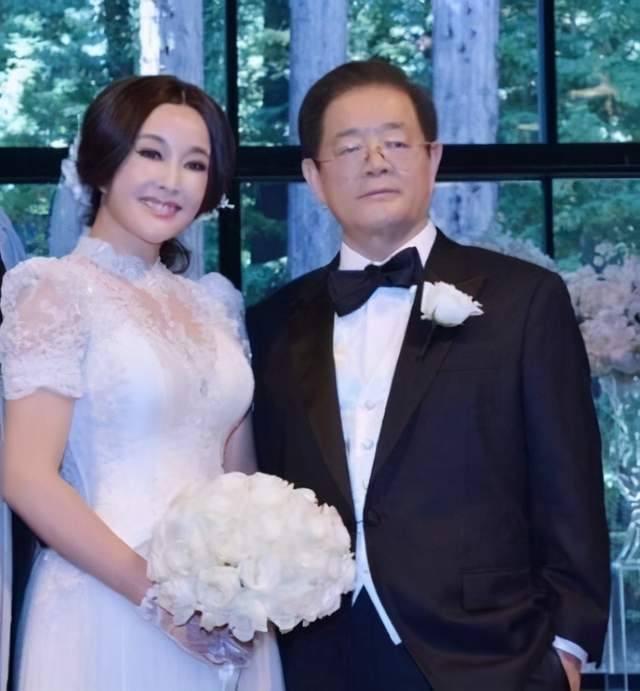 姜文和刘晓庆不得不说的故事,刘晓庆姜文情史