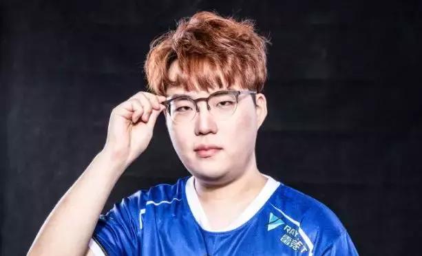 魔兽争霸xiaoy解说3vs3,xiaoy魔兽争霸skyvsmoon决赛