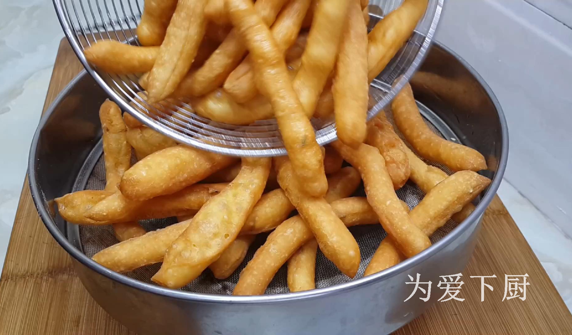 自制小油条家常做法和配方大全,筷子搅搅就能做的空心小油条