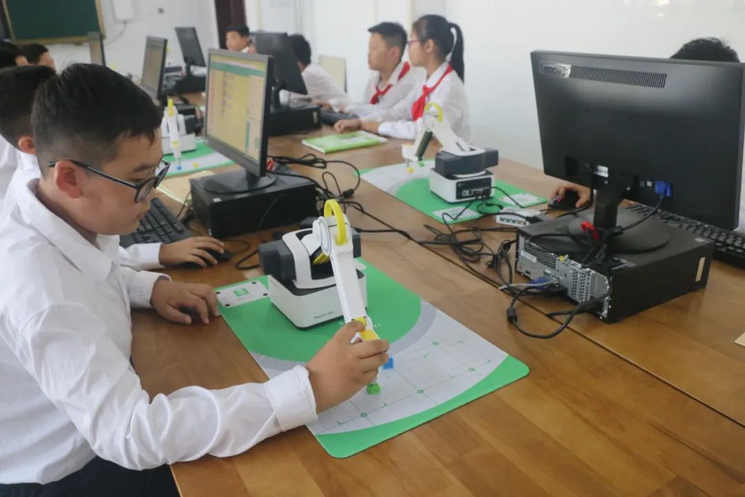 课后服务质量提升教师怎么做,课后服务提升学生核心素养