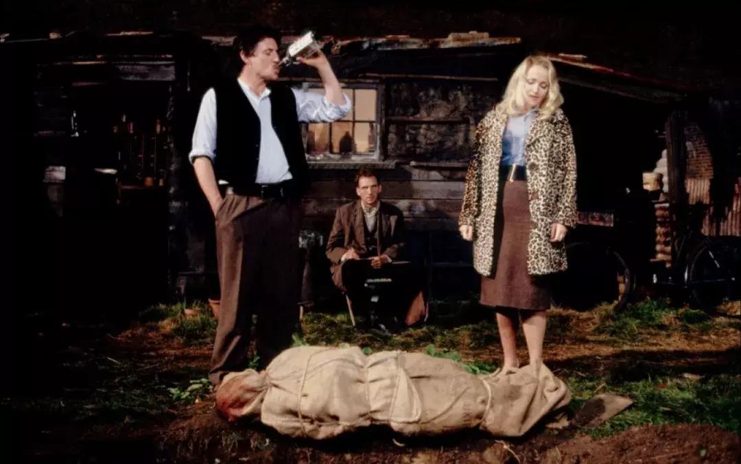 如何停止恐惧并爱上影史独一无二的柯南伯格