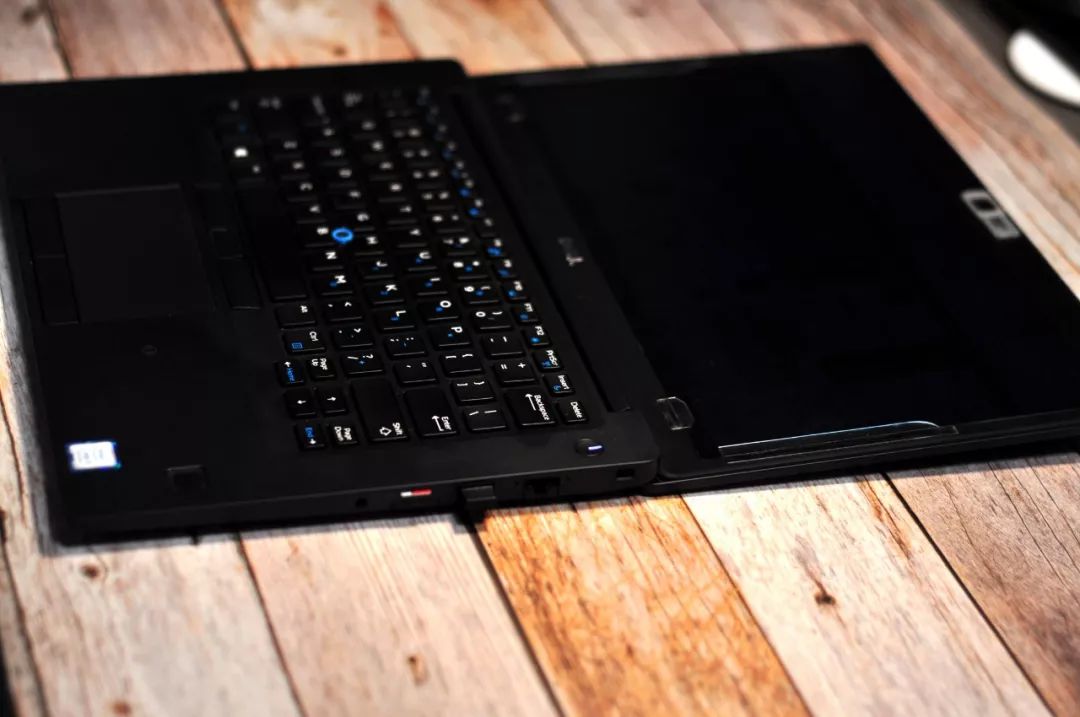 职场新人怎么选笔记本电脑,员工办公室怎么挑选电脑