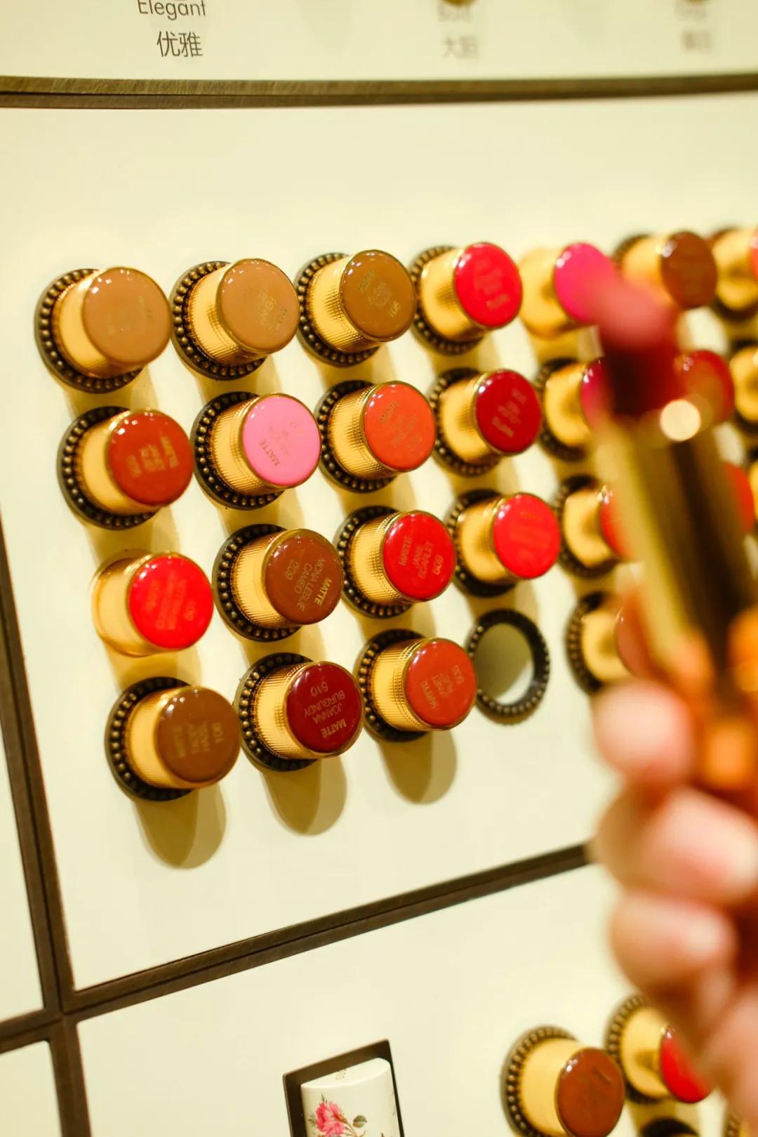 购物指南 | 轻松get顾佳式穿搭，并附越买越省的秘笈