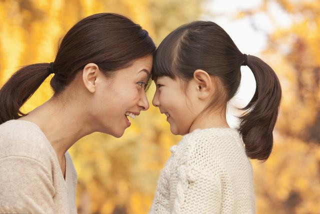 小孩子语言发育迟缓结巴严重,如何纠正2岁宝宝说话紧张结巴